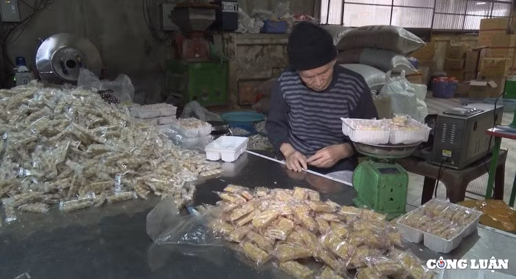 banh cay lang nguyen dac san am thuc que lua chi hai nam tan hinh 2