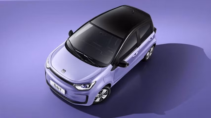 sehol e10x mau hatchback gia re moi ra doi hinh 4