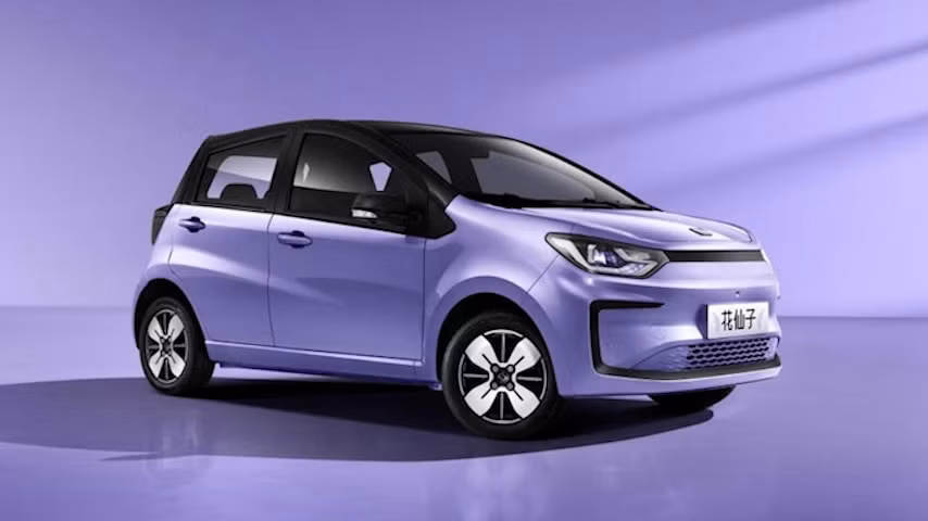 sehol e10x mau hatchback gia re moi ra doi hinh 1