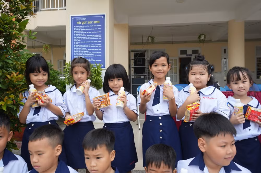 30000 phan qua tet trung thu da duoc tan hiep phat gui den cac em thieu nhi o nhieu tinh thanh hinh 5