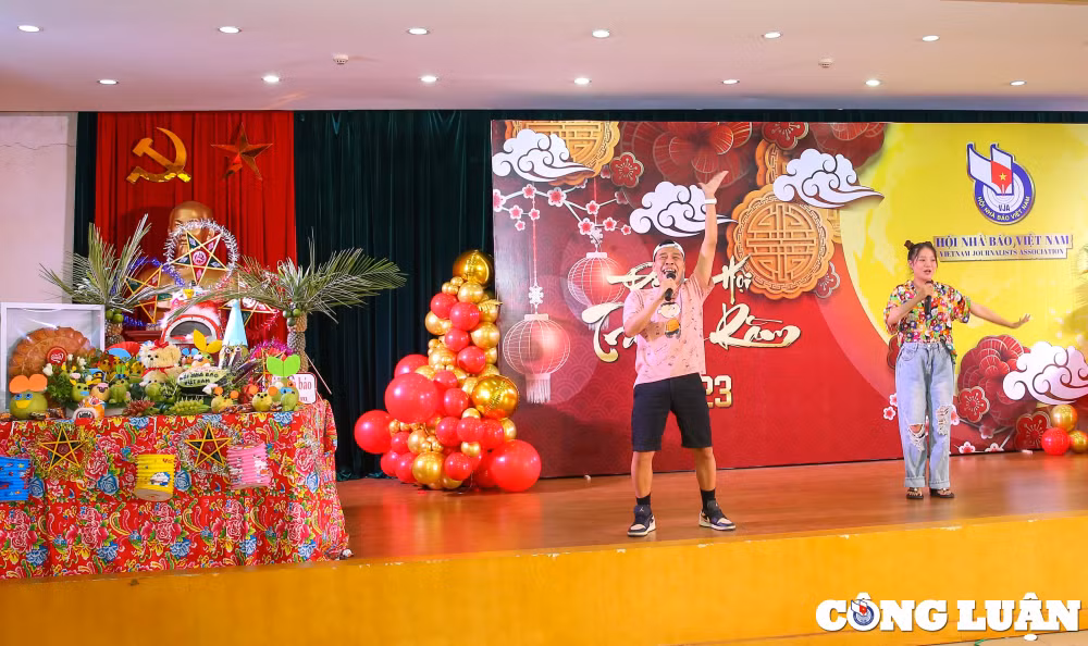 hoi nha bao viet nam to chuc chuong trinh vui trung thu dem hoi trang ram hinh 6