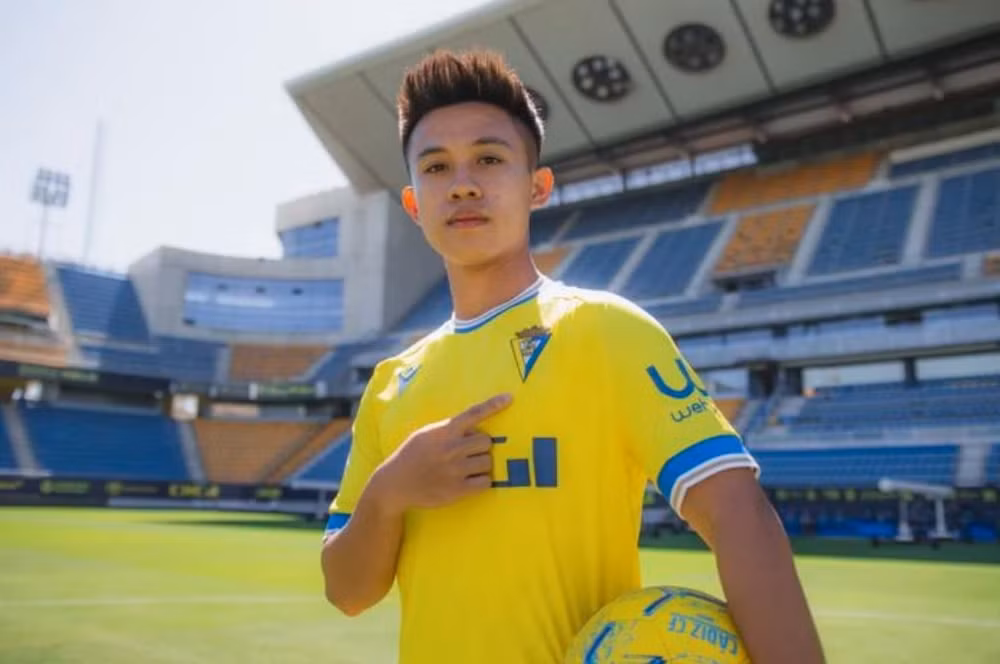 hoang vinh nguyen ghi 4 ban trong tran da tap o doi bong la liga hinh 1