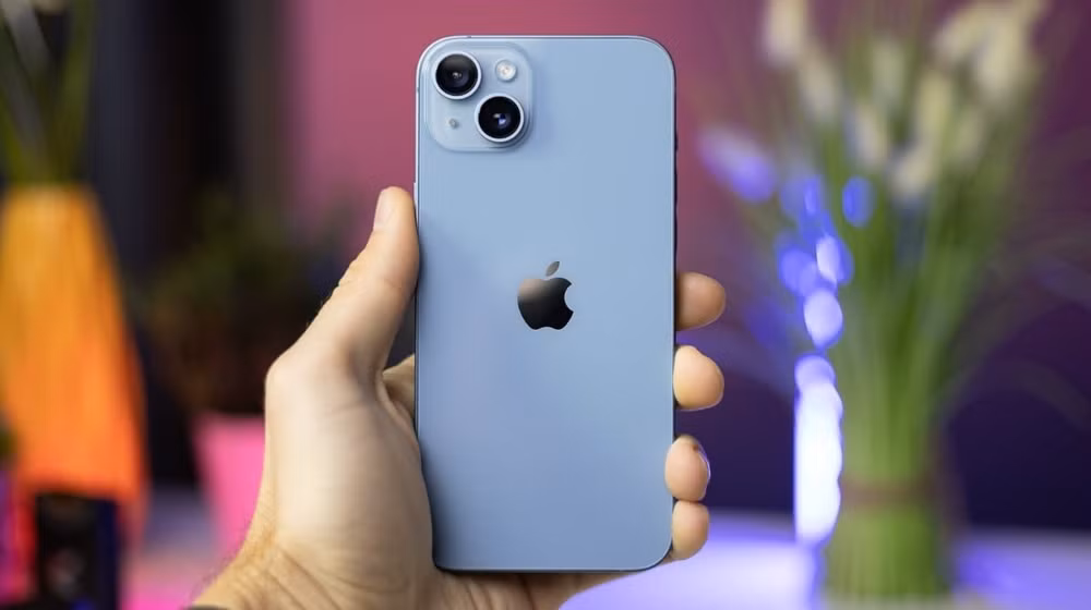 apple cung cap dich vu sua chua mien phi cho iphone 14 plus gap loi camera sau hinh 1