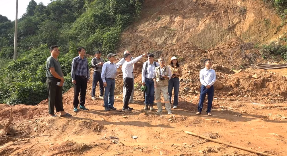 cac nha khoa hoc khao sat nhung diem nguy co sat lo lon o huyen bao yen lao cai hinh 1