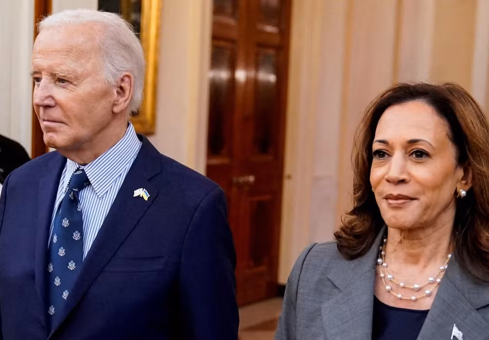 dang dan chu tuc gian do loi cho ong biden sau that bai cua ba harris hinh 1