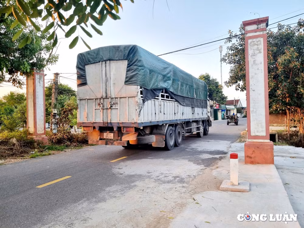 ha tinh nguoi dan bat an vi xe co dau hieu qua kho qua tai quan thao ngay dem hinh 6