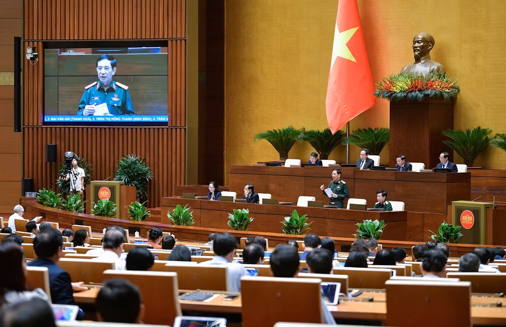 sua luat si quan nham dap ung yeu cau nhiem vu trong tinh hinh moi trong dung nhan luc chat luong cao phuc vu quan doi hinh 4