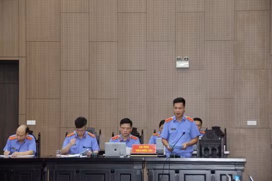 Cựu Thứ trưởng Nguyễn Bá Hoan bị đề nghị xử phạt 12-13 năm tù, tịch thu hơn 36 tỷ đồng