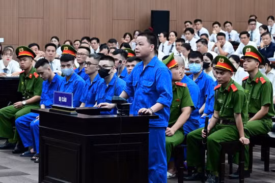 Mr Hunter khai về biệt danh “thợ săn”, đề nghị định giá lại 142 miếng vàng nguyên khối