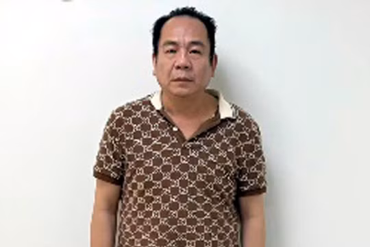 Truy tố đối tượng giả danh Thiếu tướng bỏ trốn qua Châu Âu