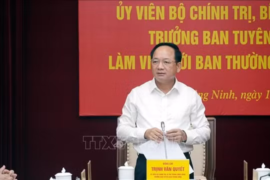 Trưởng Ban Tuyên giáo Trung ương Trịnh Văn Quyết: Quảng Ninh phát triển nhanh, bền vững, trở thành hình mẫu toàn diện
