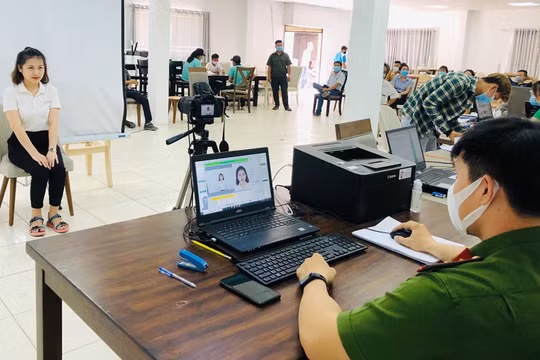 Đề xuất bắt buộc xác thực điện tử người bán hàng, livestream và tiếp thị liên kết 