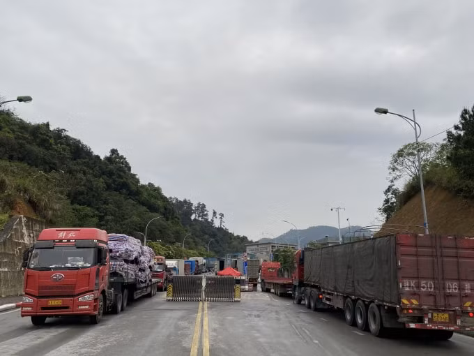 Các sản phẩm tiêu dùng trong nước được tạo điều kiện thuận lợi để sang thị trường Trung Quốc. Ảnh: Dương Lâm