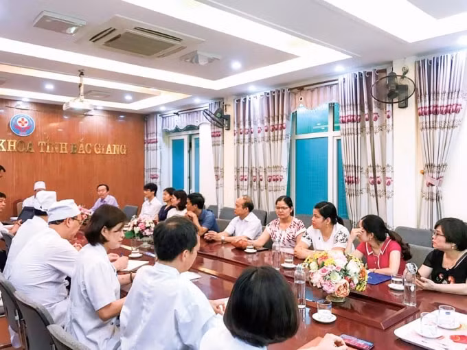 Trung tâm y tế huyện việt yên đến tham quan, học tập tại bệnh viện Đa khoa tỉnh Bắc Giang.