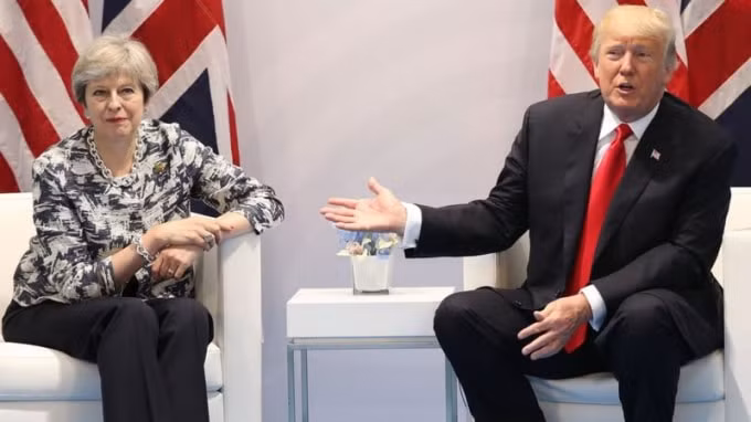 Một cuộc bầu cử nhanh chóng ở Vương quốc Anh và Trump đã thúc đẩy doanh số bán các ấn phẩm về chính trị. Nguồn: Getty