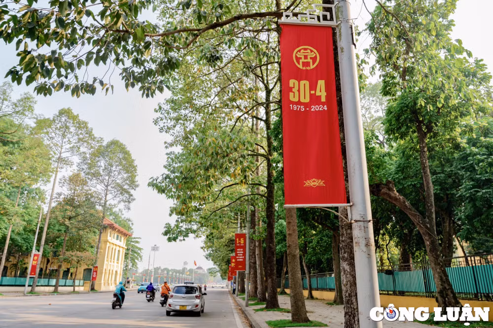 pho phuong ha noi ruc sac do trong dip le 30 4 va 1 5 hinh 3
