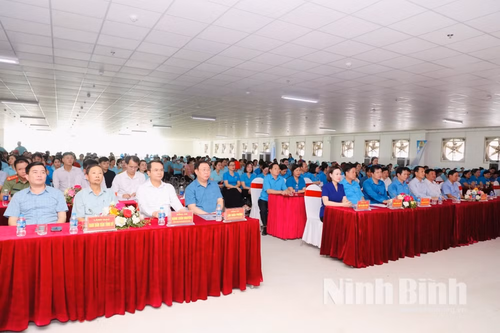 ninh binh phat dong thang cong nhan va thang hanh dong ve an toan ve sinh lao dong nam 2024 hinh 1