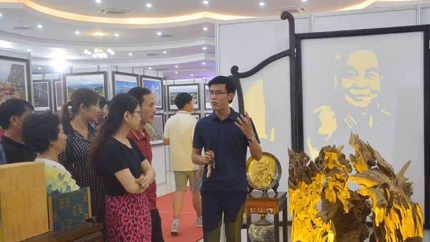khai mac trien lam du lich qua cac mien di san va danh thang viet nam hinh 2