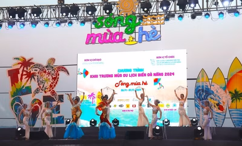 da nang khai truong mua du lich bien 2024 hinh 1