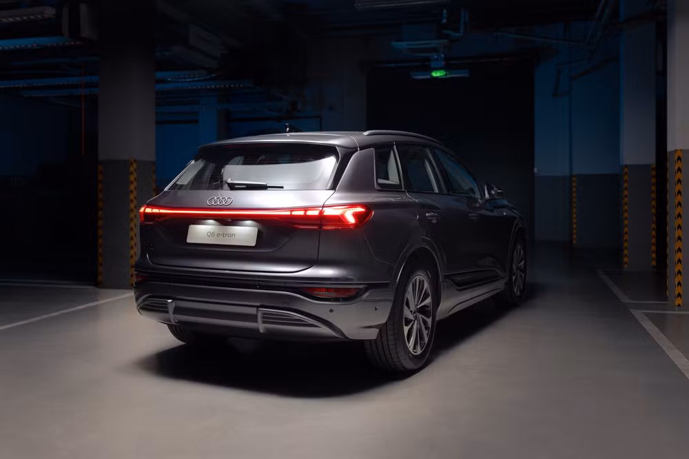Audi Q6 e-tron có giá bán lẻ xấp xỉ 3,2 tỷ đồng.
