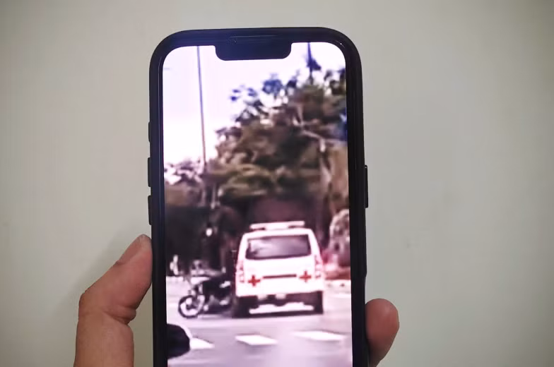 Toàn bộ vụ tai nạn đã được camera hành trình ghi lại.