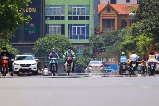 Dự báo thời tiết ngày 12/8: Hà Nội nắng nóng chạm ngưỡng 36 độ