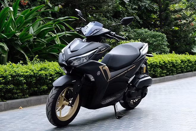 Yamaha NVX 155 VVA.