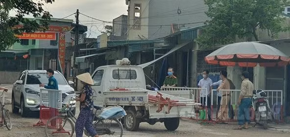 Tăng cường rào chắn đưa vào khu vực cách ly