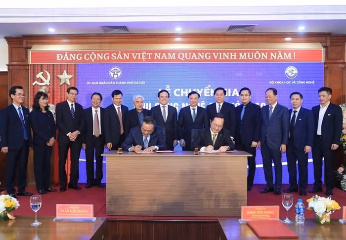 chuyen giao khu cong nghe cao hoa lac ve ubnd thanh pho ha noi hinh 1