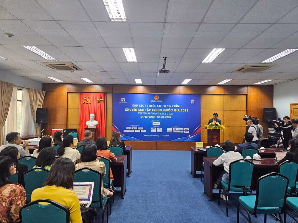 nhieu mat hang made in viet nam se duoc khuyen mai 100 trong 1 tuan hinh 2