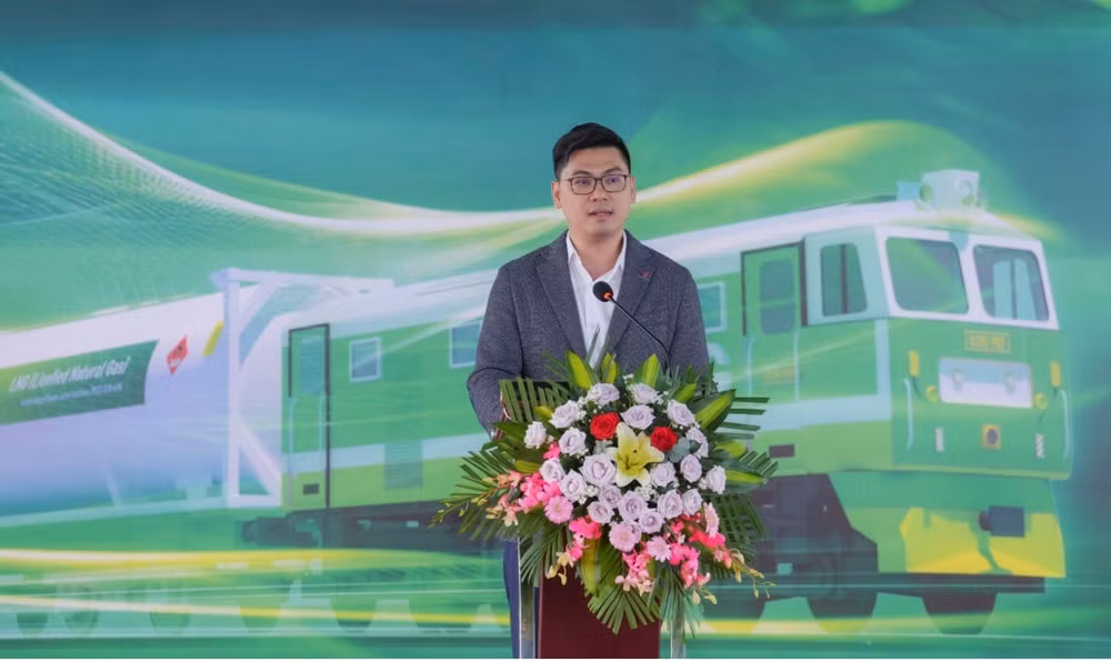 pv gas khoi hanh chuyen tau cho lng dau tien tren duong sat nam bac hinh 1