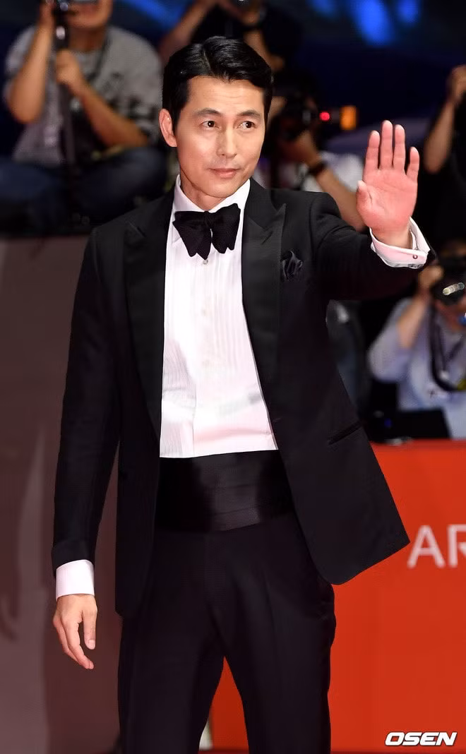 Jung Woo Sung - người được khán giả Hàn Quốc chọn là tài tử đẹp trai nhất, là quý ông hàng đầu của ngành điện ảnh Hàn.
