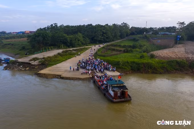hang tram nguoi dan co nhu cau di vinh phuc phu tho khien ben pha qua tai hinh 1