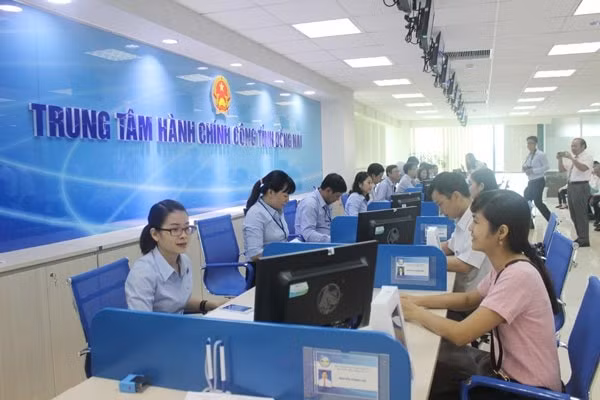 thu tuong phe duyet hon 256000 bien che cong chuc nam 2022 hinh 1