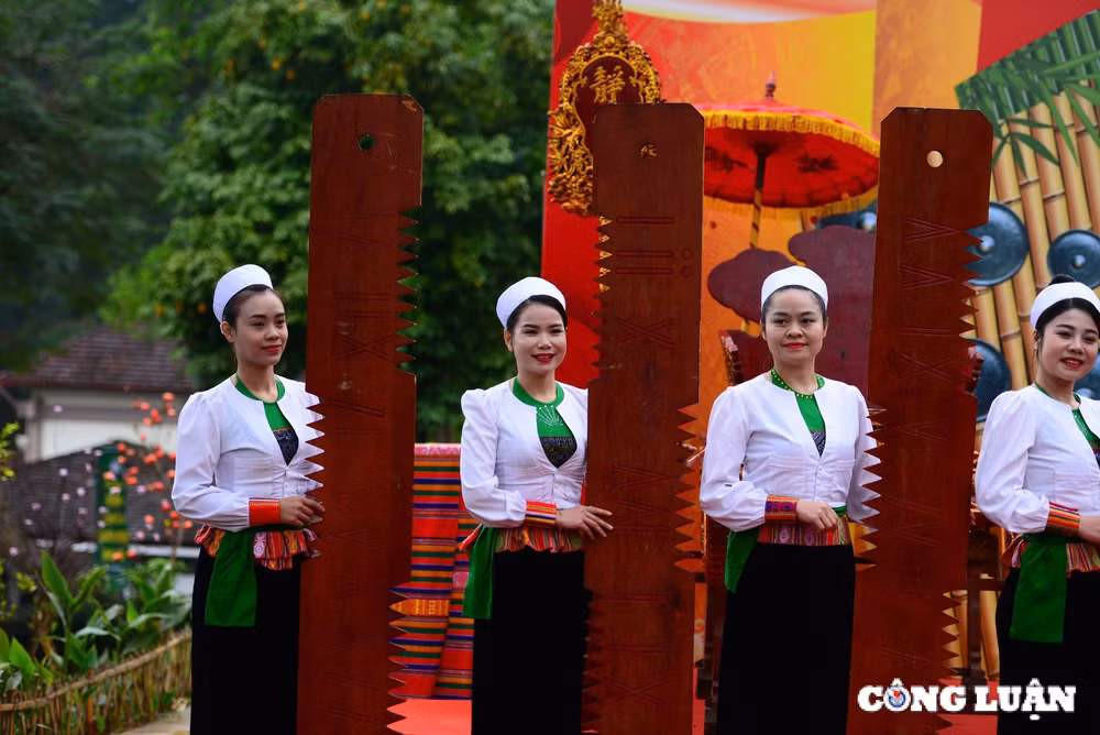 cach xem ngay cua nguoi muong hoa binh co gi dac biet hinh 2