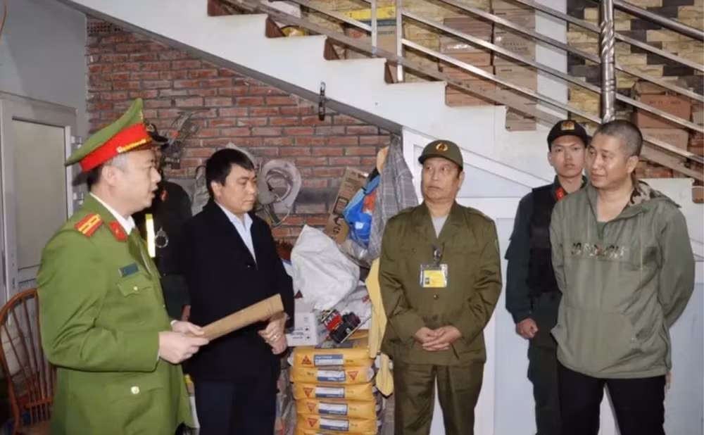 khoi to doi tuong boi nho danh du uy tin tham phan hinh 1