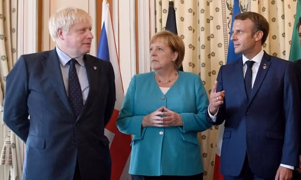 Thủ tướng Anh Johnson, Thủ tướng Đức Merkel và Tổng thống Pháp Macron tại cuộc họp của EU trong hội nghị thượng đỉnh G7 vào năm 2019 - Ảnh: Andrew Parsons / PA