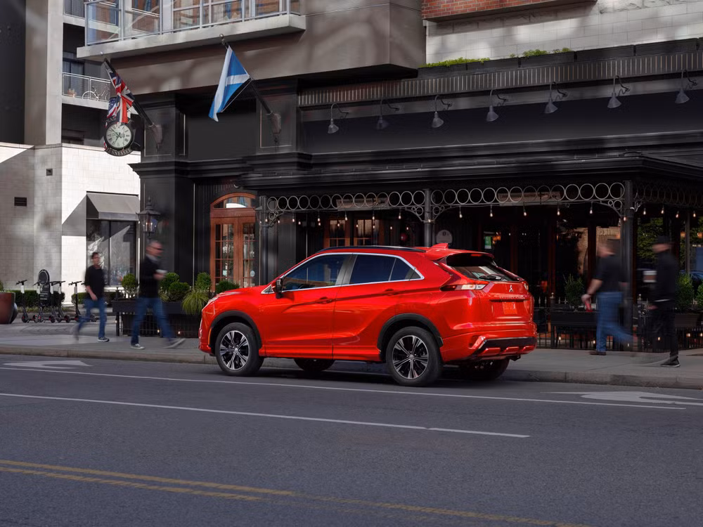 mitsubishi eclipse cross 2023 ra mat tai my bo sung trang bi kem theo gia ban moi hinh 3