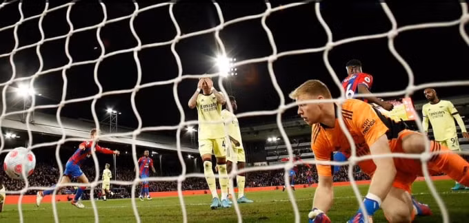 arsenal thua dam crystal palace o tran dau muon vong 31 ngoai hang anh hinh 5