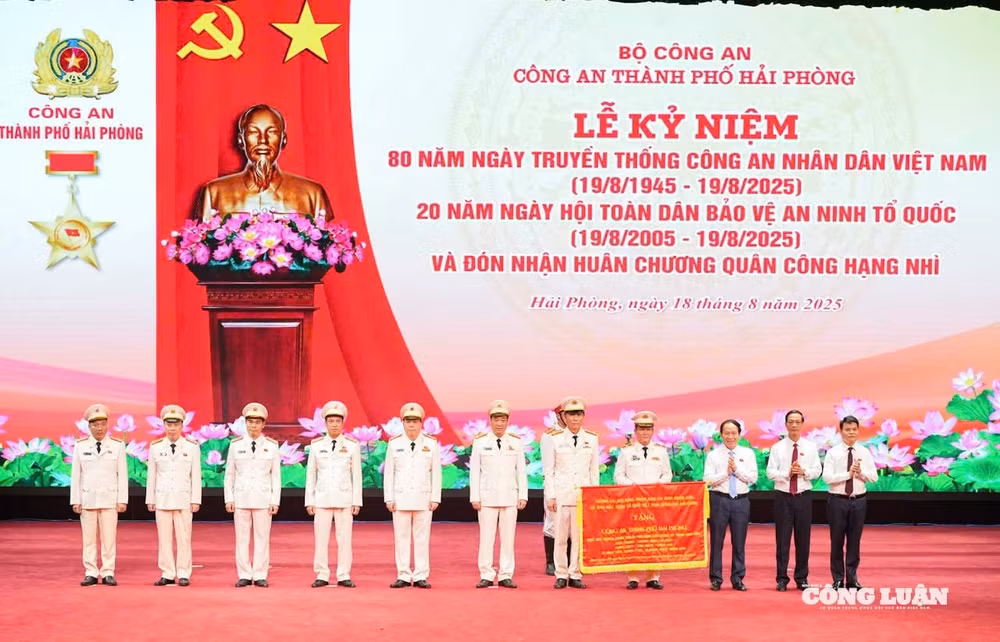 c26f5731-836d-45ee-856b-5255c00c0ff9638911213966542668.jpg