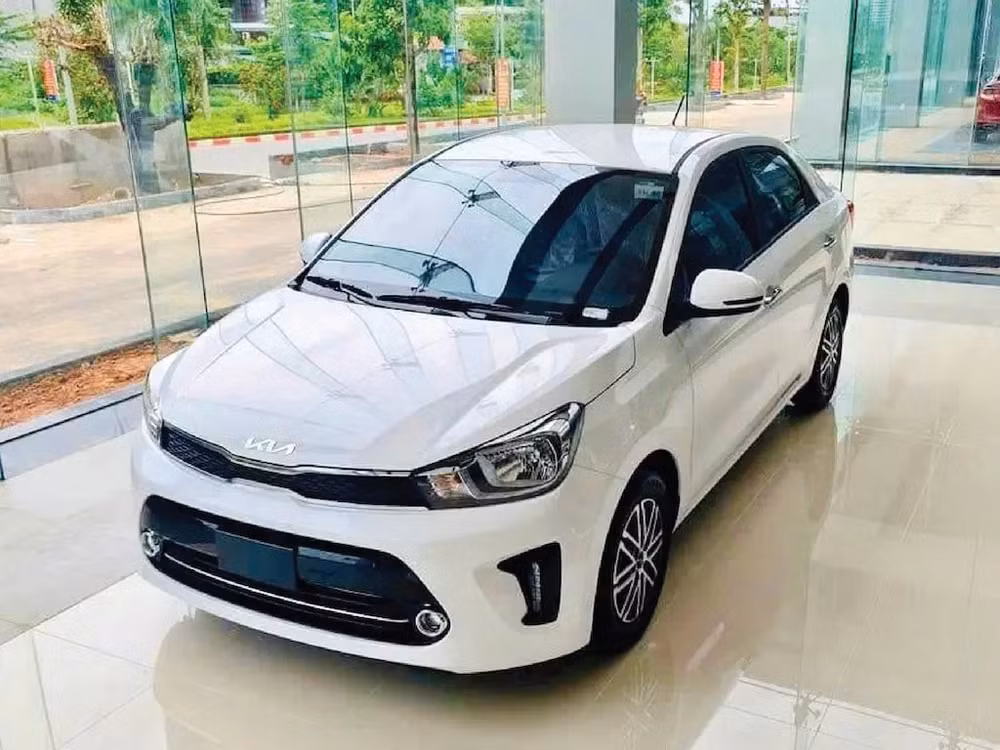 Giá tiêu chuẩn của mẫu xe Kia Soluto chỉ còn từ 334 triệu đồng - Ảnh: Đại lý
