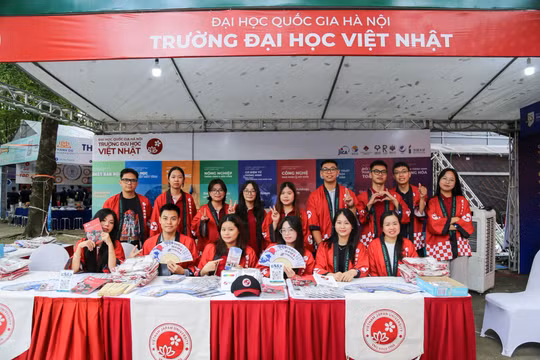 Đại học Việt Nhật điểm chuẩn cao nhất 21,25, dự kiến tuyển thêm gần 240 sinh viên