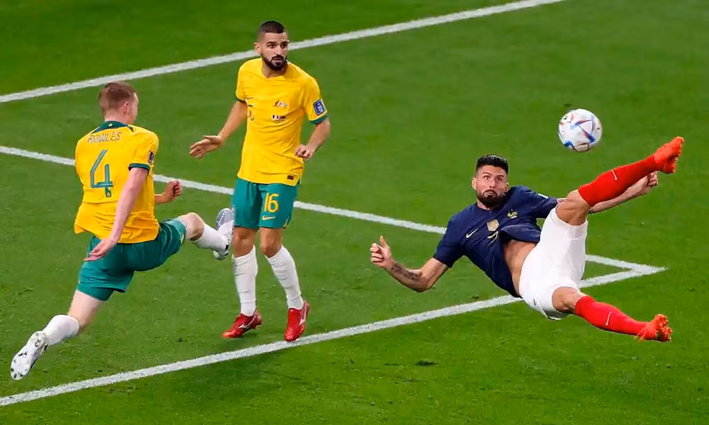 mbappe va giroud toa sang dt phap thang nguoc australia hinh 4