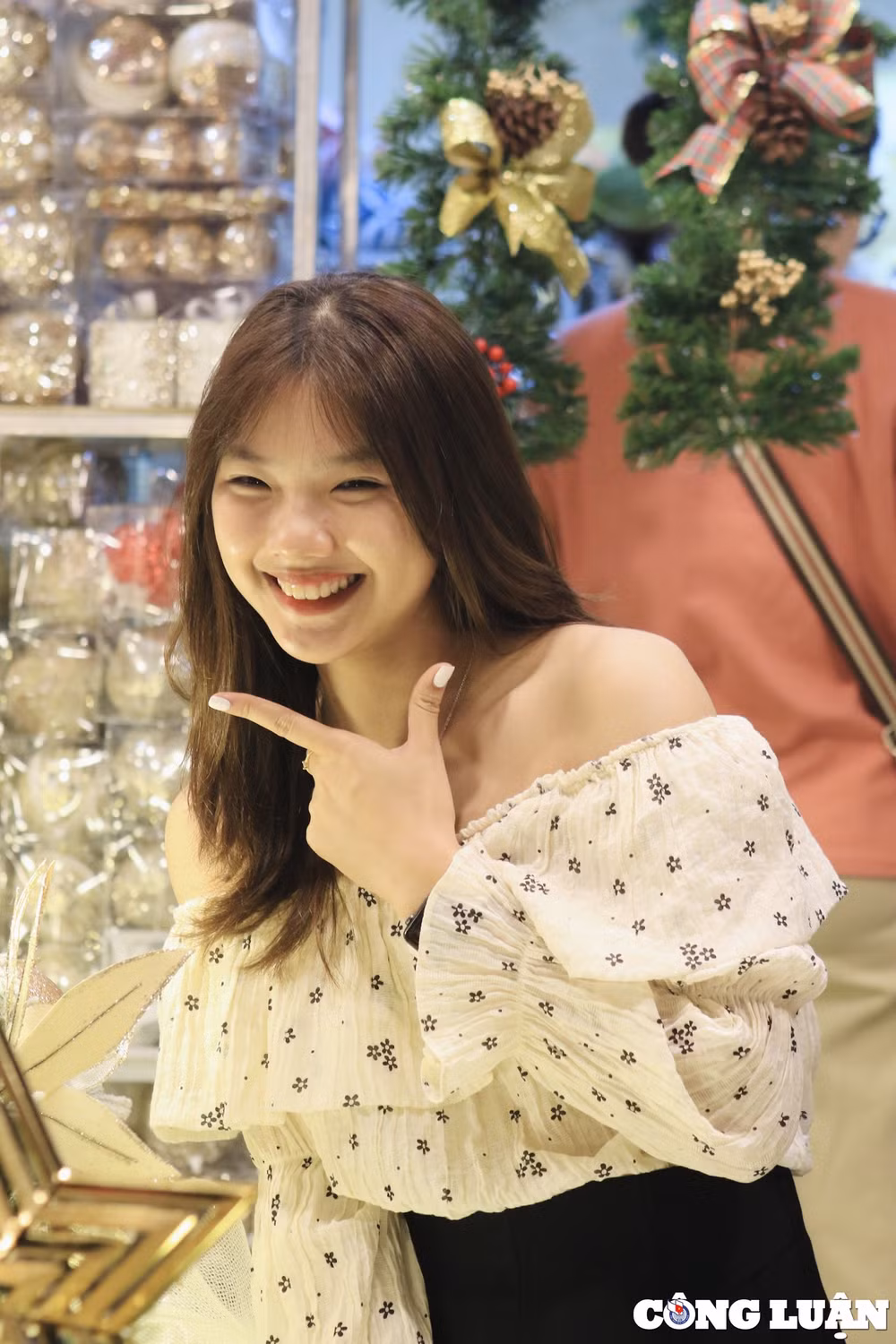 pho hang ma lung linh sac mau truoc them le giang sinh hinh 16