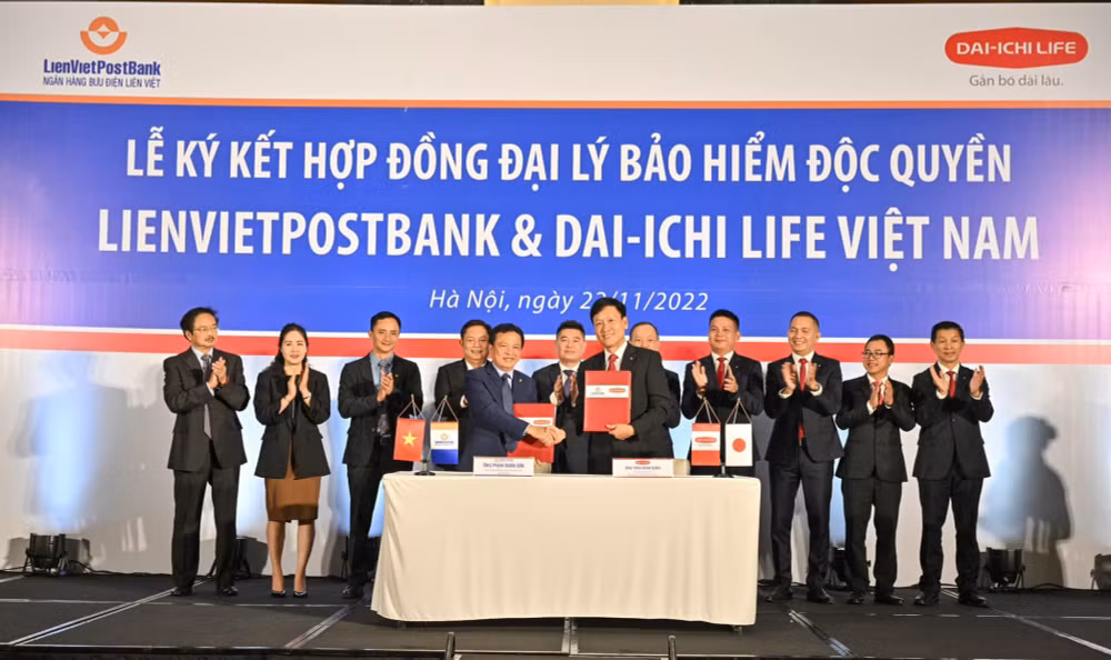 thuong vu ngan ty tiep tuc khuay dong thi truong bancassurance hinh 1