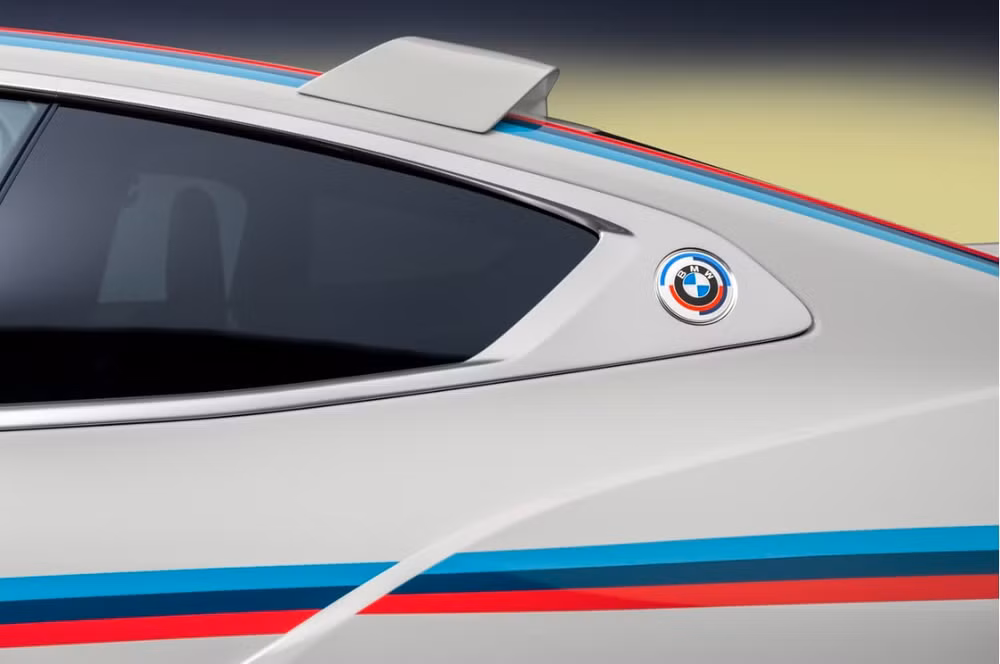 bmw 30 csl tai xuat voi dien mao an tuong hinh 10