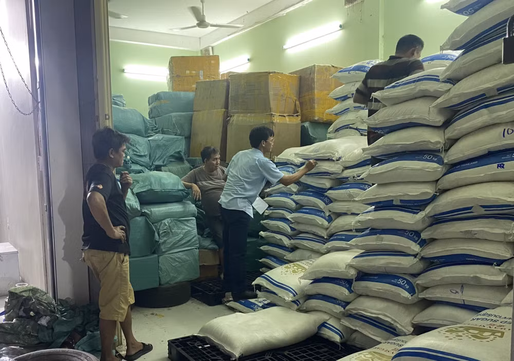 binh dinh tam giu 40 tan duong kinh khong ro nguon goc hinh 1