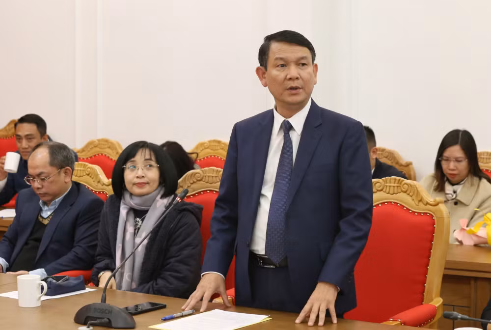 trao quyet dinh bo nhiem pho tong bien tap bao dien tu dcsvn va pho tong phu trach tap chi tuyen giao hinh 3