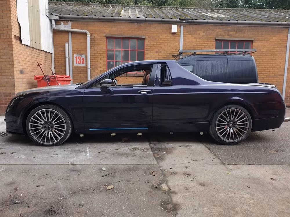 Bentley Continental Flying Spur 2005. Ảnh: DC Customs