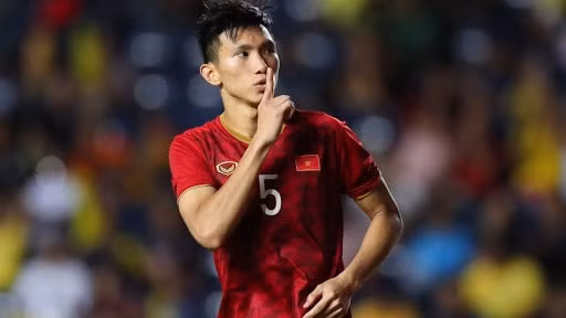 Hậu vệ Đoàn Văn Hậu chưa thể tập luyện ngay để chuẩn bị cho vòng loại thứ 3 World Cup 2022. Ảnh: internet